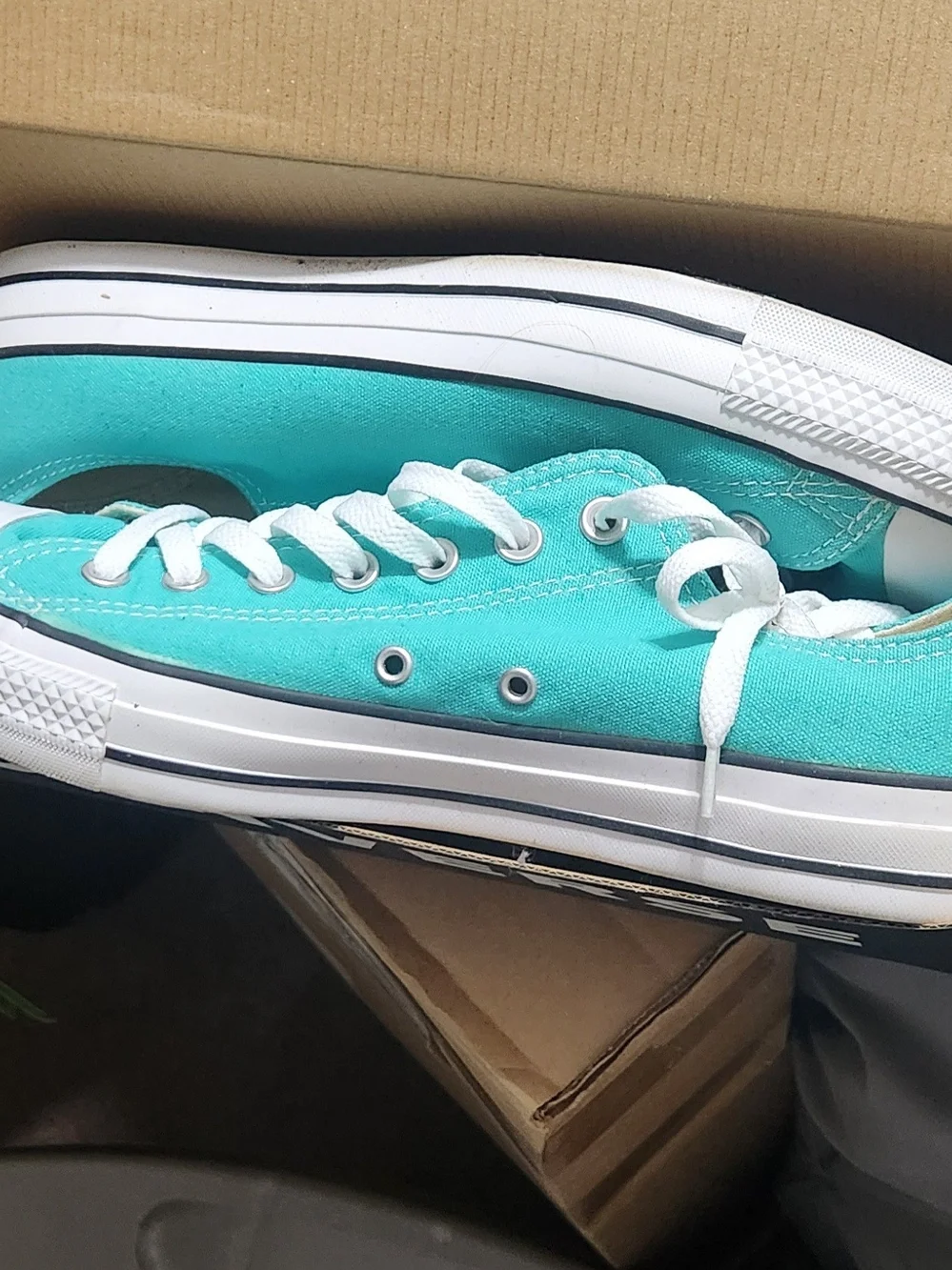 Mens Converse Classic Low-Top Canvas Sneakers in Teal Size 13